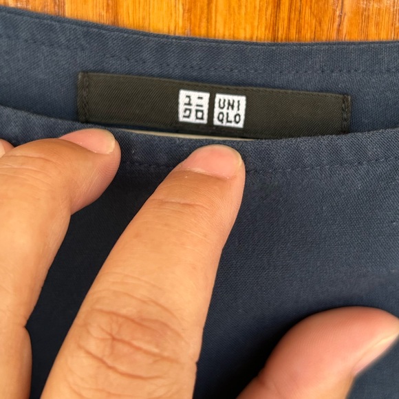 Uniqlo navy high low top. Used mildly. Size medium - Picture 3 of 6